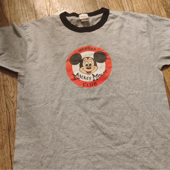 Disney Gray and Black Mickey Mouse club Tee vintage shirt - Picture 1 of 5